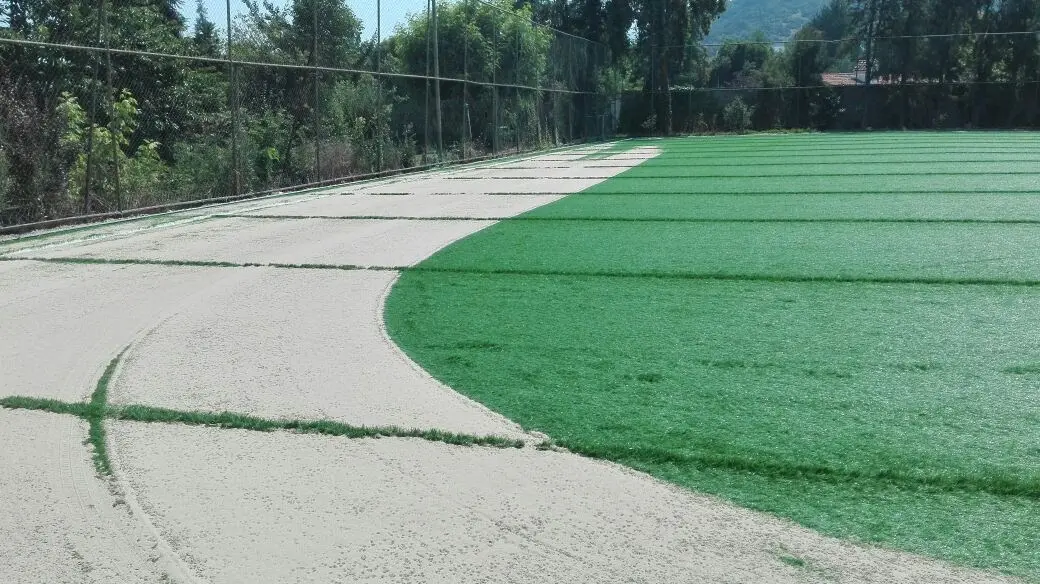 cancha de pasto sintetico con arena de silice