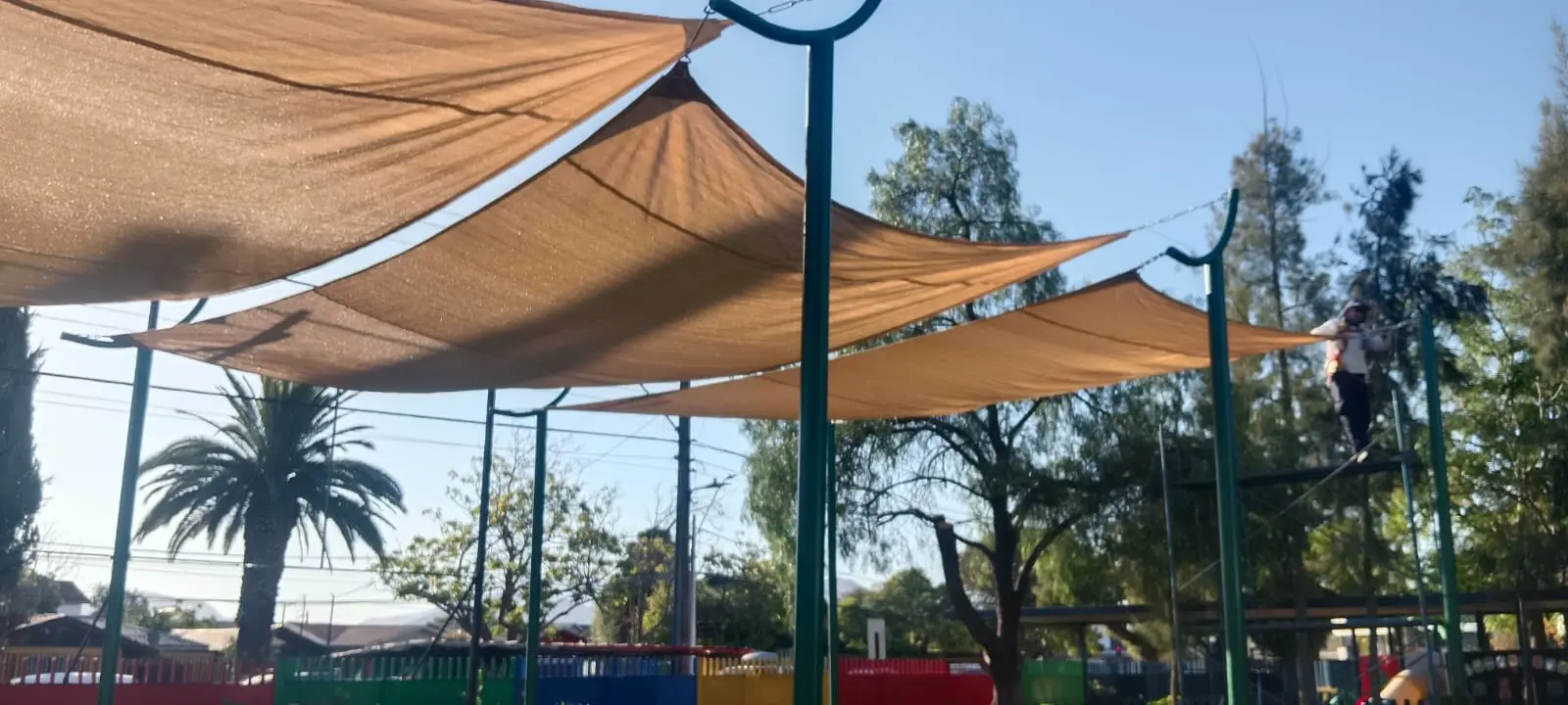 Sombras velas tensadas de alta calidad instaladas en Chile